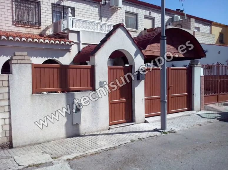 INSTALLUX Satellite Aluminium Gate — Granada - Image 4
