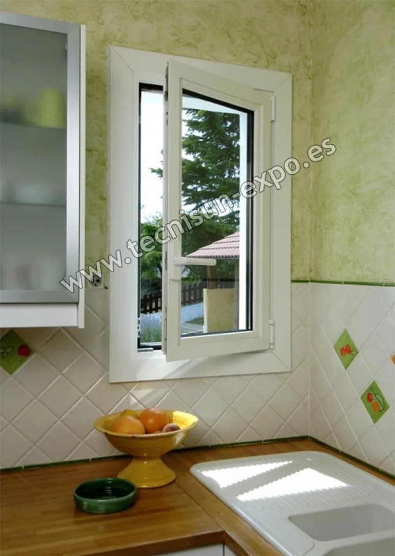 Ventanas PVC Schüco Corona 70 — Huétor Vega (Granada)